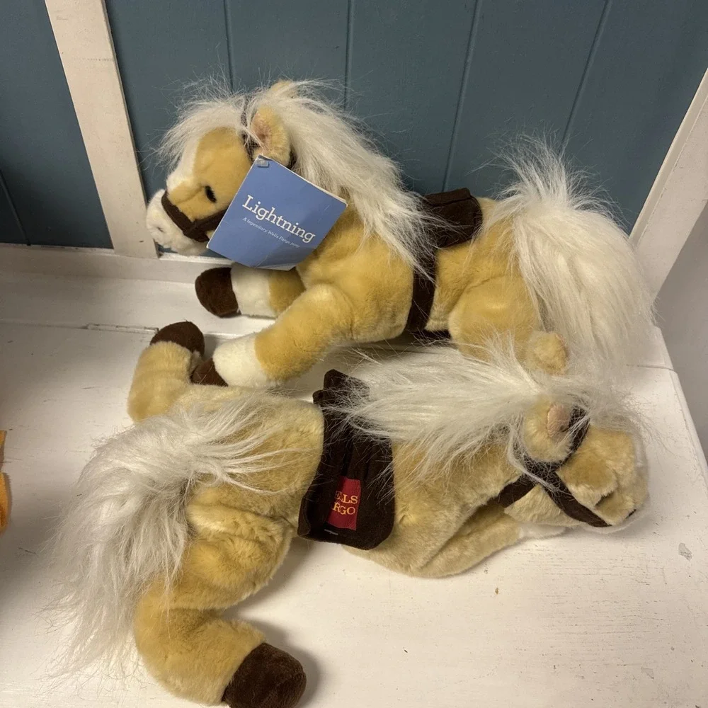 2 x WELLS FARGO Legendary Pony Lightning 2010 Tan Horse Plush Stuffed Animal 13
